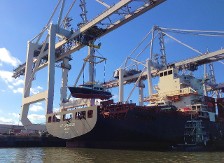 ME 62 offload in Savannah